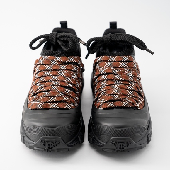 size 11 /EU 44 Burberry Arthur Lace Black Brown Sneakers Leather Big Laces main image 4